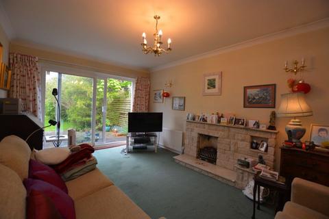 91 Hillview Road, Pinner, HA5 4PB