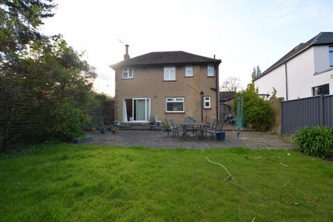 91 Hillview Road, Pinner, HA5 4PB