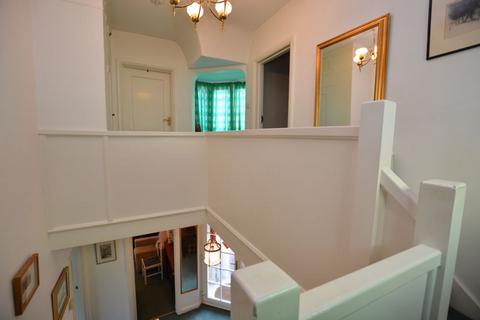 91 Hillview Road, Pinner, HA5 4PB