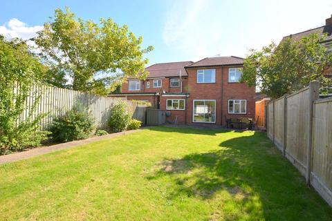 4 bedroom semi-detached house for sale, Sylvia Avenue, Hatch End