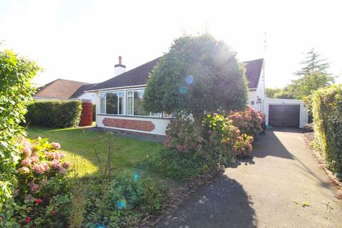 3 bedroom bungalow for sale, Robel Avenue, Frampton Cotterell