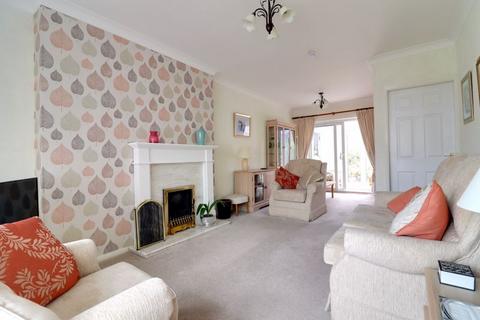 3 bedroom semi-detached house for sale, Wordsworth Avenue, Stafford ST17