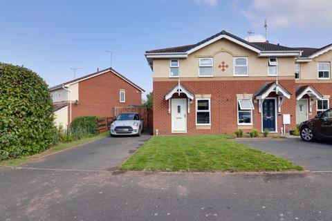 2 bedroom end of terrace house for sale, Penzance Way, Stafford ST17