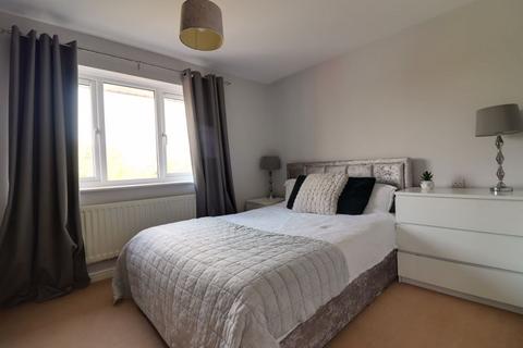 2 bedroom end of terrace house for sale, Penzance Way, Stafford ST17