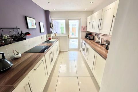 3 bedroom detached house for sale, Hoylake Drive, Oldbury B69