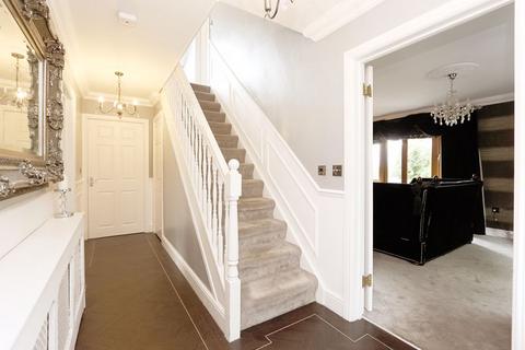 3 bedroom detached house for sale, Gravel Lane, Chigwell IG7