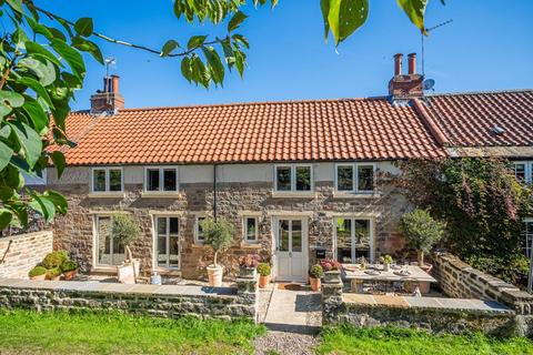 undefined, Plompton Square, Knaresborough HG5