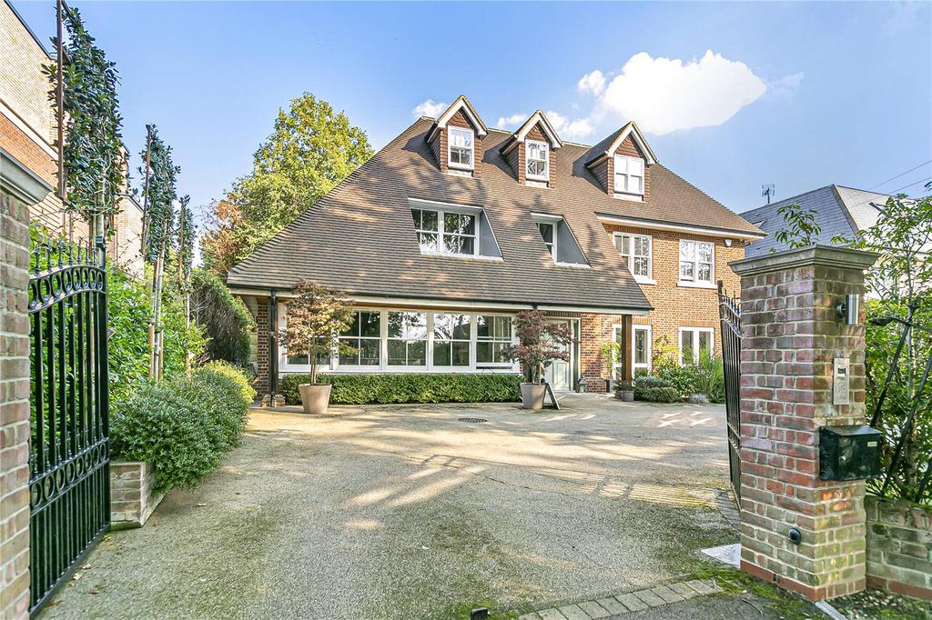 Green Lane, Watford, Hertfordshire, WD19 5 bed detached house for sale