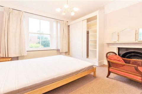 2 bedroom flat to rent, NW6