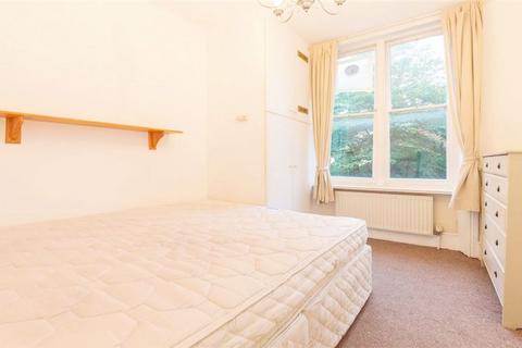 2 bedroom flat to rent, NW6