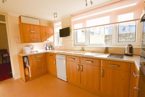 9 Manor Road, Camborne, TR14 7EE