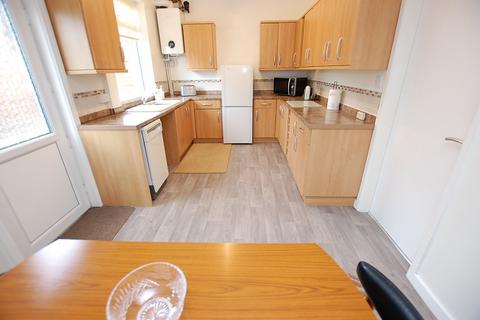 2 bedroom end of terrace house for sale, Ripon Street, Greater Manchester OL6