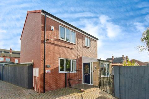 3 bedroom detached house for sale, Lower Oxford Street, West Yorkshire WF10