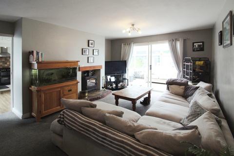 35 Briercliffe Avenue, Colne, BB8 8JL