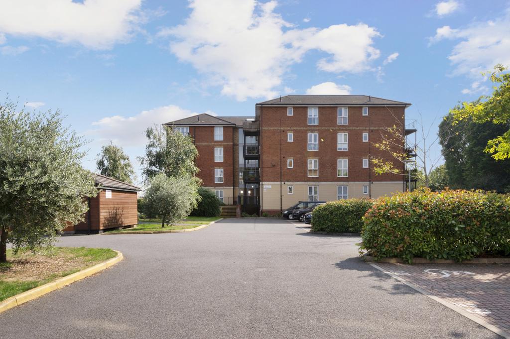 St. Catherines Close, Raynes Park SW20 1 bed apartment for sale £365,000