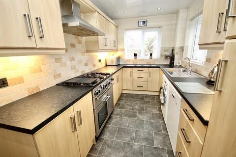 3 bedroom semi-detached house for sale, Dulverton Way, North Yorkshire TS14