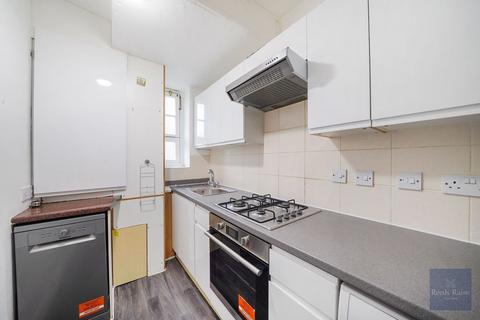 4 bedroom apartment to rent, Walnut Tree Walk, London SE11