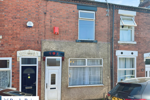 3 bedroom terraced house to rent, Birks Street, Staffordshire ST4