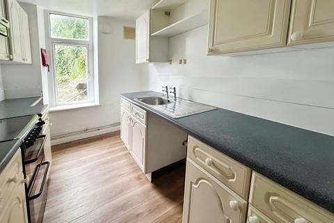 2 bedroom apartment to rent, South Undercliff, East Sussex TN31