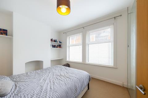 1 bedroom in a house share to rent, Derby Road, Northampton NN1