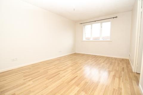 1 bedroom flat to rent, Redford Close, Middlesex TW13