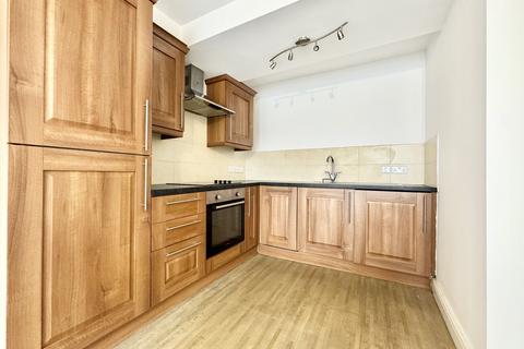 2 bedroom flat to rent, Paragon, Ramsgate