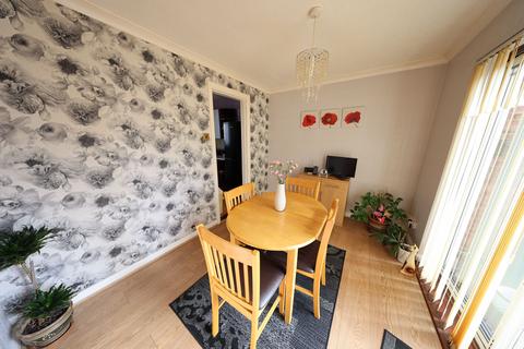 3 bedroom terraced house for sale, Elizabeth Close, Tilbury