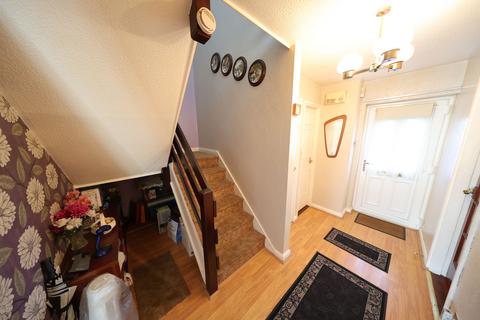 30 Elizabeth Close, Tilbury, RM18 8EW