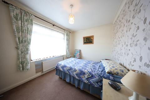 30 Elizabeth Close, Tilbury, RM18 8EW