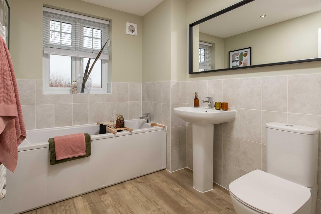 The bathroom in the three bedroom Kennett