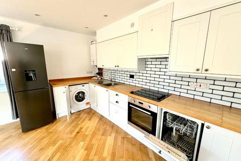 1 bedroom ground floor maisonette for sale, Waverley Road, Plumstead, London, SE18 7TH