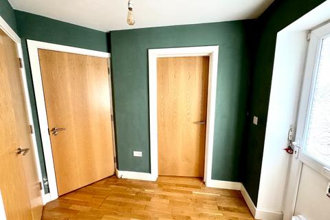 Ground Floor Flat, 85 Waverley Road, London, SE18 7TH
