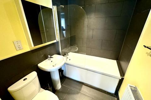 Ground Floor Flat, 85 Waverley Road, London, SE18 7TH