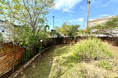 Ground Floor Flat, 85 Waverley Road, London, SE18 7TH