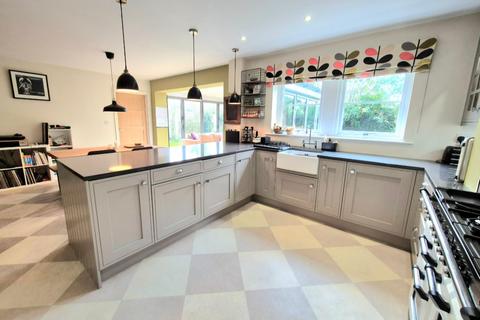 15 Hillcroft, Thurstonfield, Carlisle, CA5 6HW