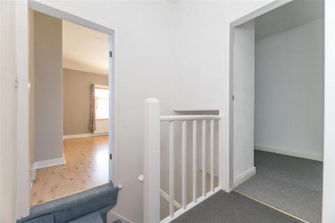 28 Ash Grove, Otley, LS21 3EL