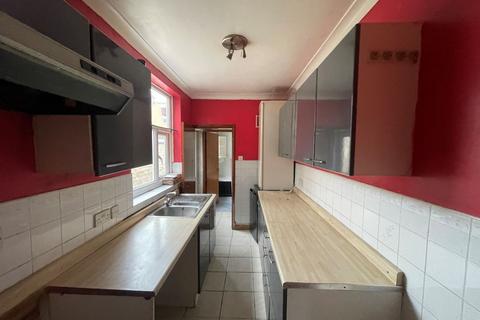 3 bedroom terraced house for sale, 65 Pinnox Street, Stoke-on-Trent, ST6 6AF