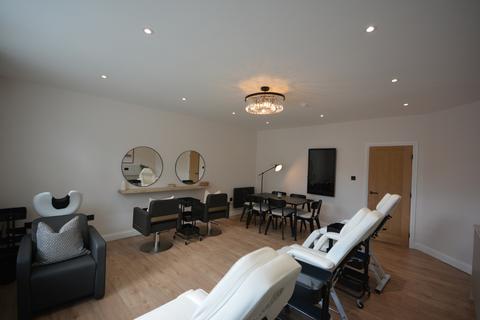 Property to rent, Pro  Skin Clinic, Orrest House, M45 8QN