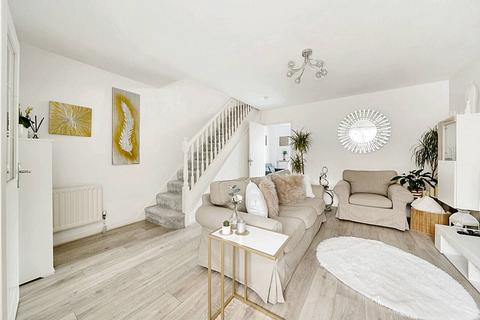 19 Cambridge Close, Langdon Hills, Basildon, SS16 6UW