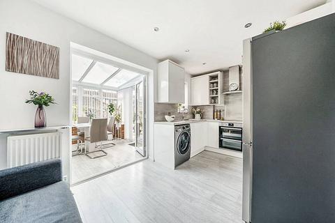 19 Cambridge Close, Langdon Hills, Basildon, SS16 6UW