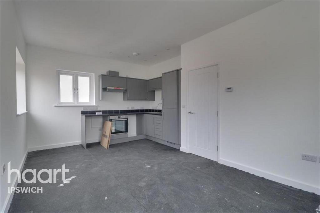 Town Centre, Ipswich 1 bed flat to rent £900 pcm (£208 pw)