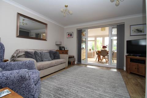 2 bedroom semi-detached house for sale, Worthington Close, Swindon