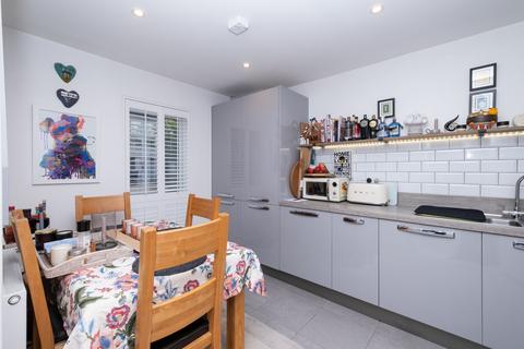 3 bedroom terraced house for sale, Conningbrook Avenue, Kennington, TN24