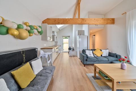 8b Allfoxton Road, Bristol, BS7 9NJ