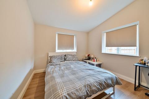 8b Allfoxton Road, Bristol, BS7 9NJ
