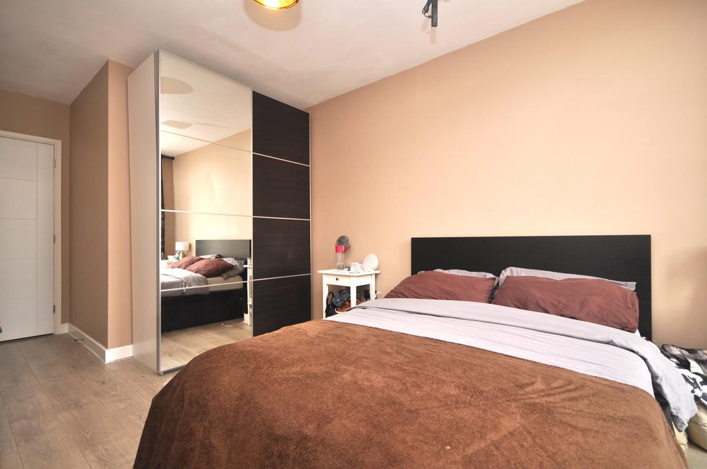 Master bedroom.JPG
