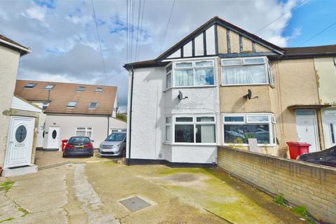 2 bedroom end of terrace house for sale, Salt Hill Way, Slough