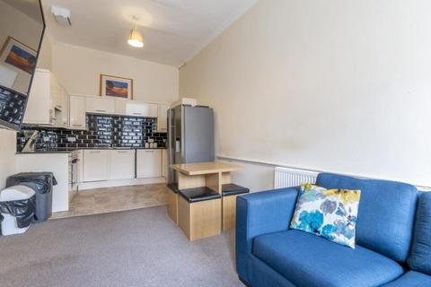 undefined, 45P – High Street, Edinburgh, EH1 1TB