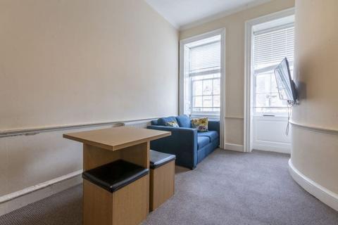 undefined, 45P – High Street, Edinburgh, EH1 1TB
