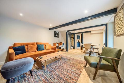 25c Corn Street, Witney, OX28 6DB